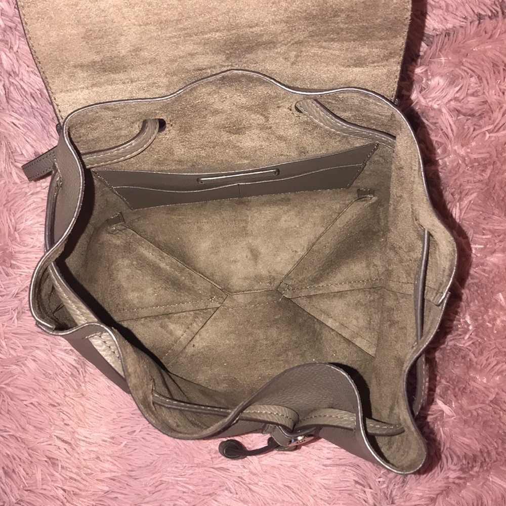 Cute tote!! - Picture 4 of 5